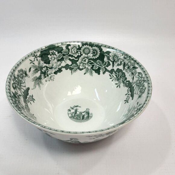 SPODE Green Archive Collection, "Girl at Well" Cranberry Rice Bowl - England - Picture 1 of 10